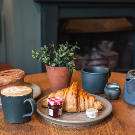The Lazy Goose - Coffee House & Bedrooms Claypits Bilik gambar