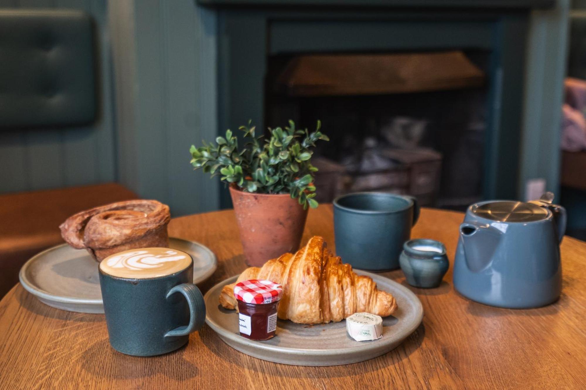 The Lazy Goose - Coffee House & Bedrooms Claypits Bilik gambar